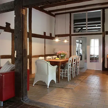 Grosses Rosenhuus * バート・ドーベラン