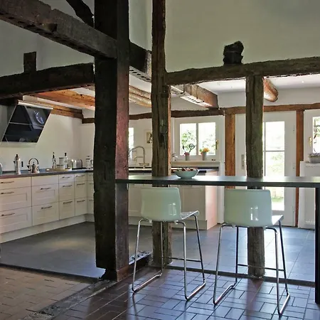 Grosses Rosenhuus バート・ドーベラン